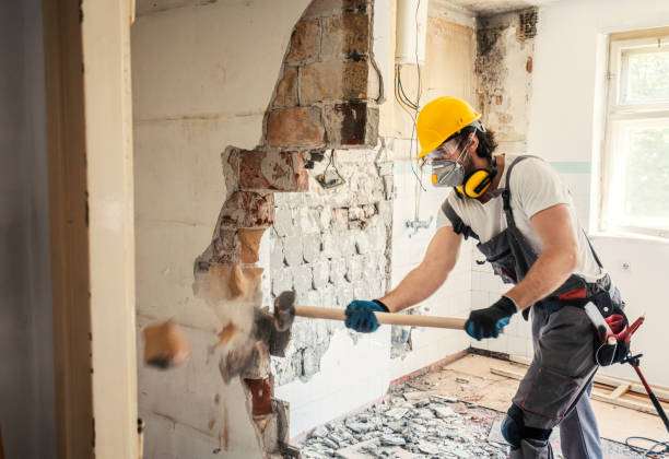 Best Custom Concrete Contractor  in Lakeland Village, CA